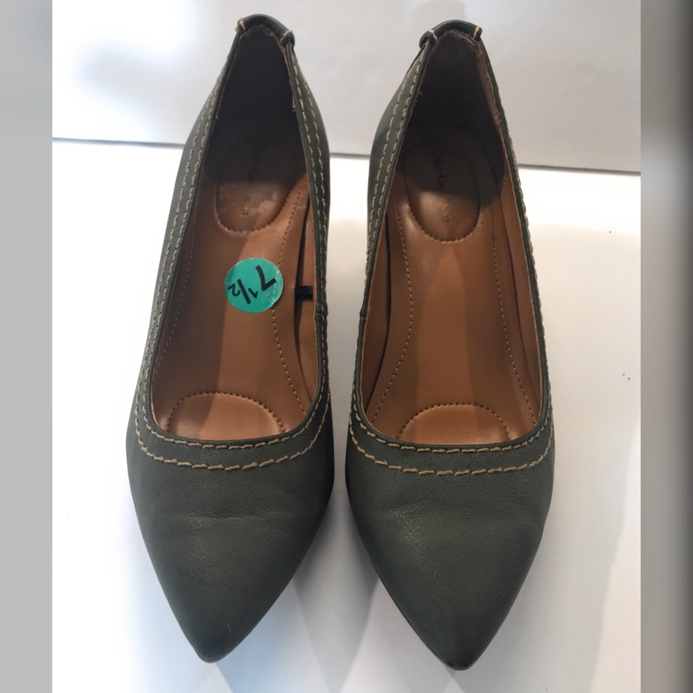 Calvin Klein Jeans • heels • sz 7.5
